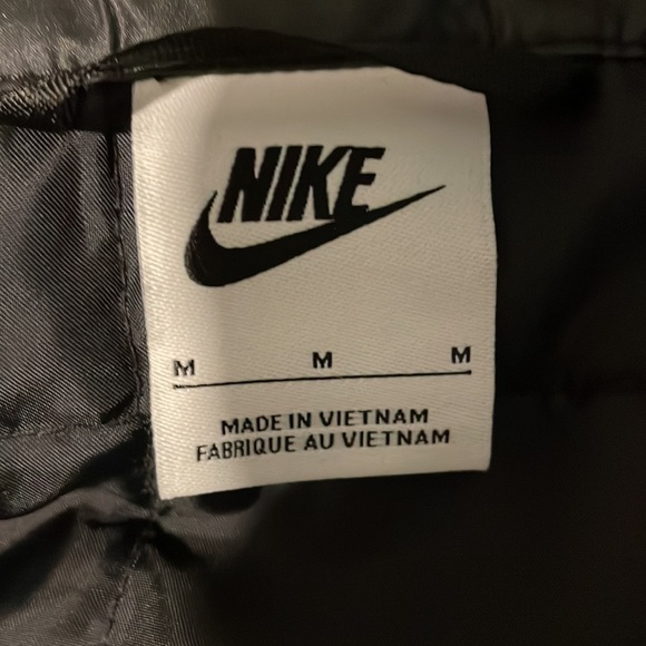 Nike Vest - Picture 3 of 4